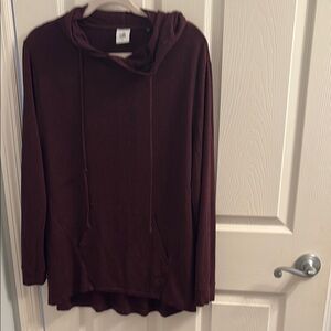 Women's burgundy serenity tee, cabi brand